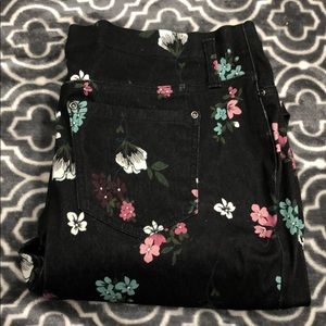 ✨5 for $25✨ Flower Jeggings